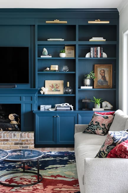 navy-blue-built-in-bookcase-in-modern-living-room