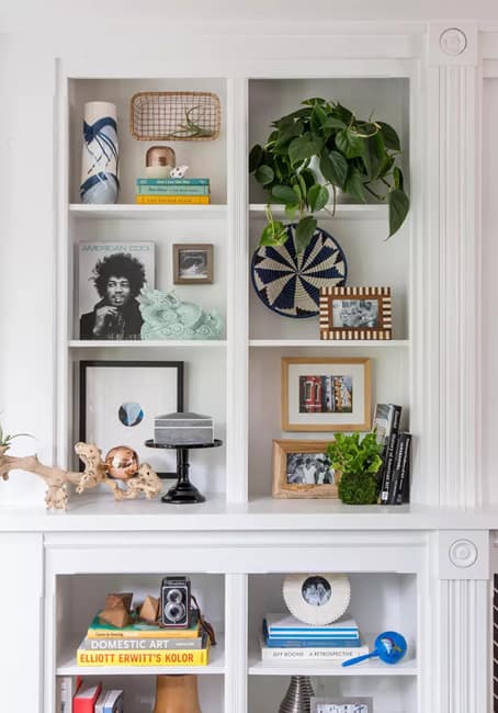 how-to-style-a-bookcase-mixing-and-layering-objects